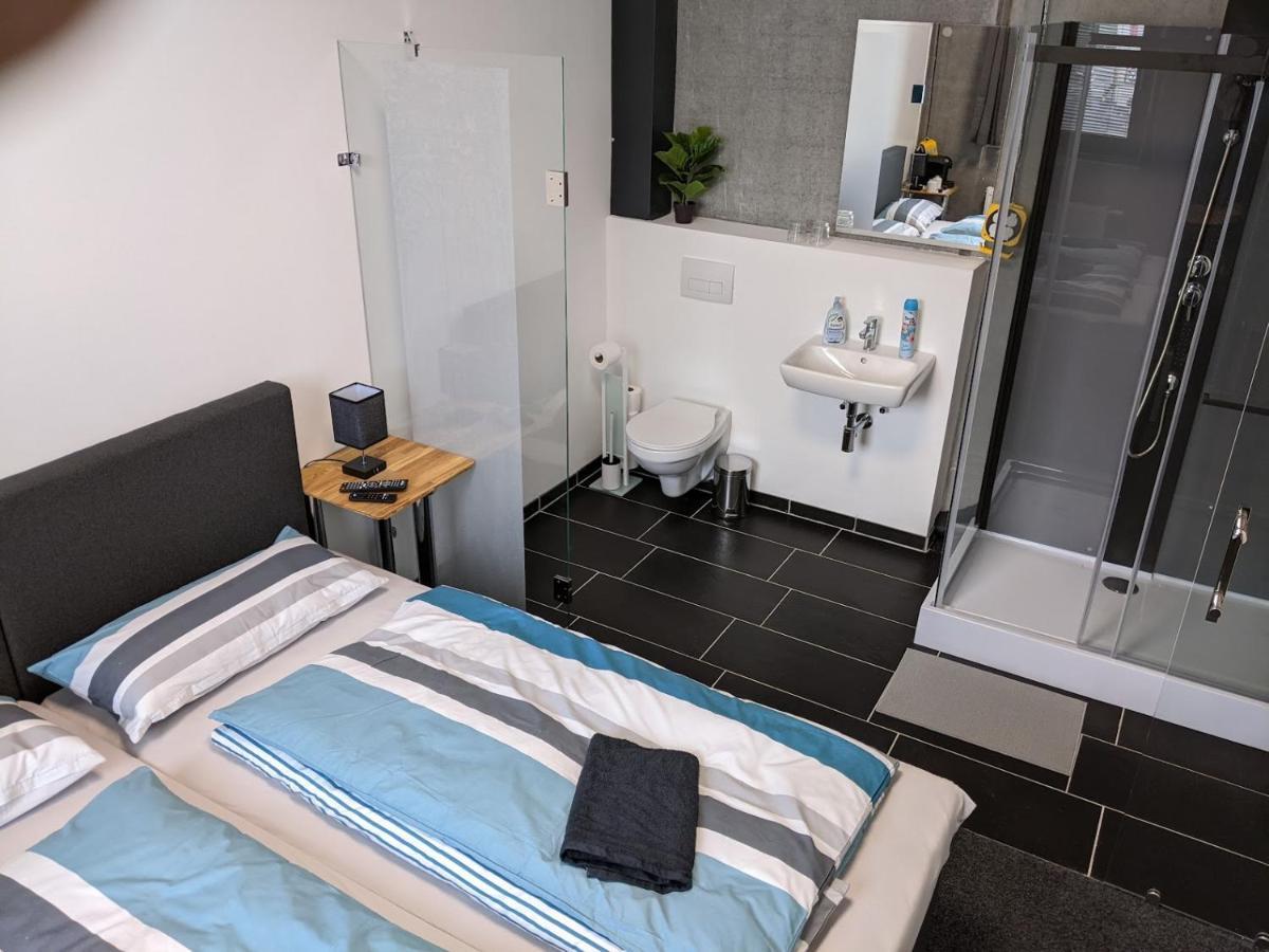 Business-Motel & 24H Selfcheckin Heimsheim ภายนอก รูปภาพ