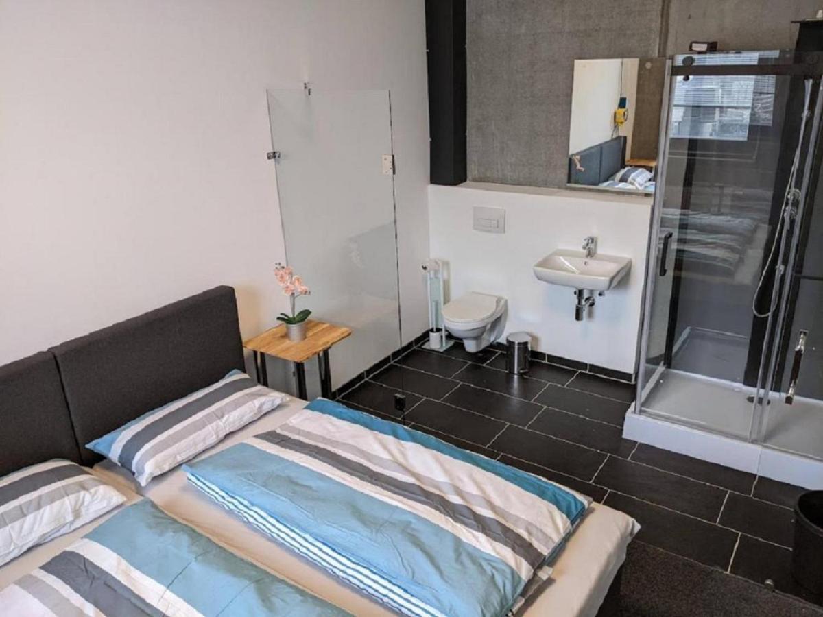Business-Motel & 24H Selfcheckin Heimsheim ภายนอก รูปภาพ