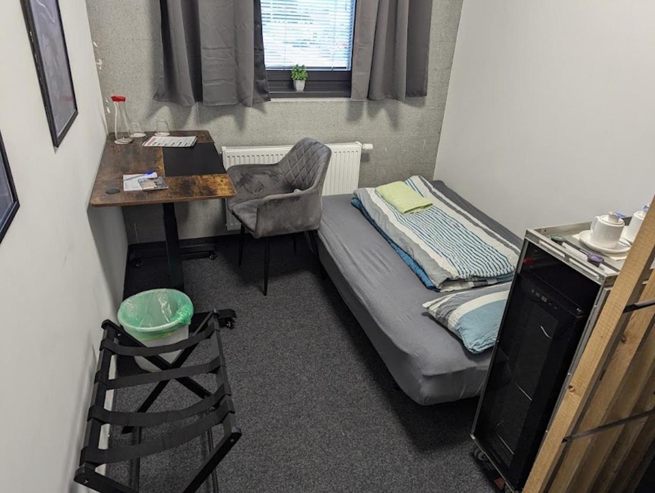 Business-Motel & 24H Selfcheckin Heimsheim ภายนอก รูปภาพ