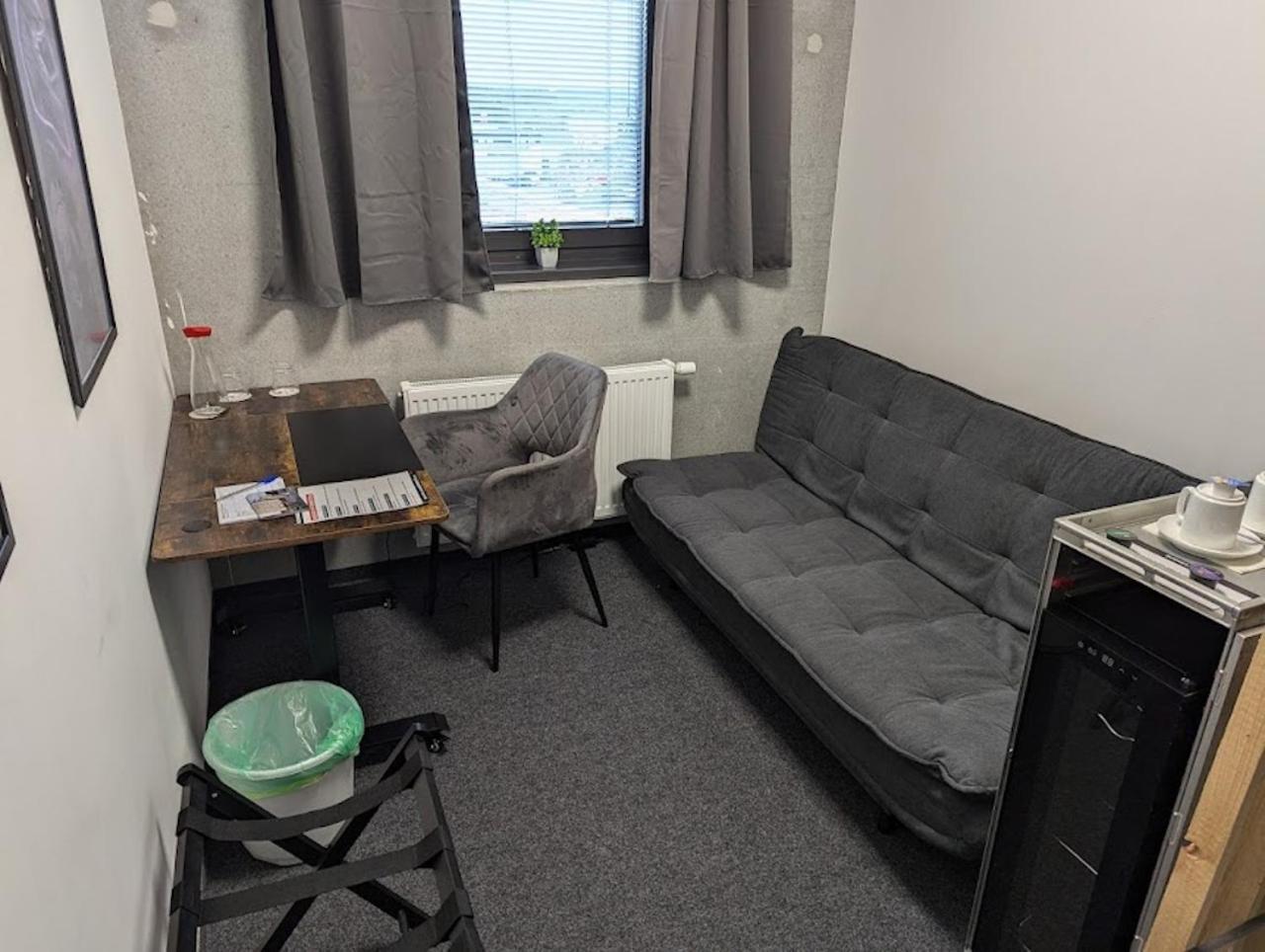 Business-Motel & 24H Selfcheckin Heimsheim ภายนอก รูปภาพ