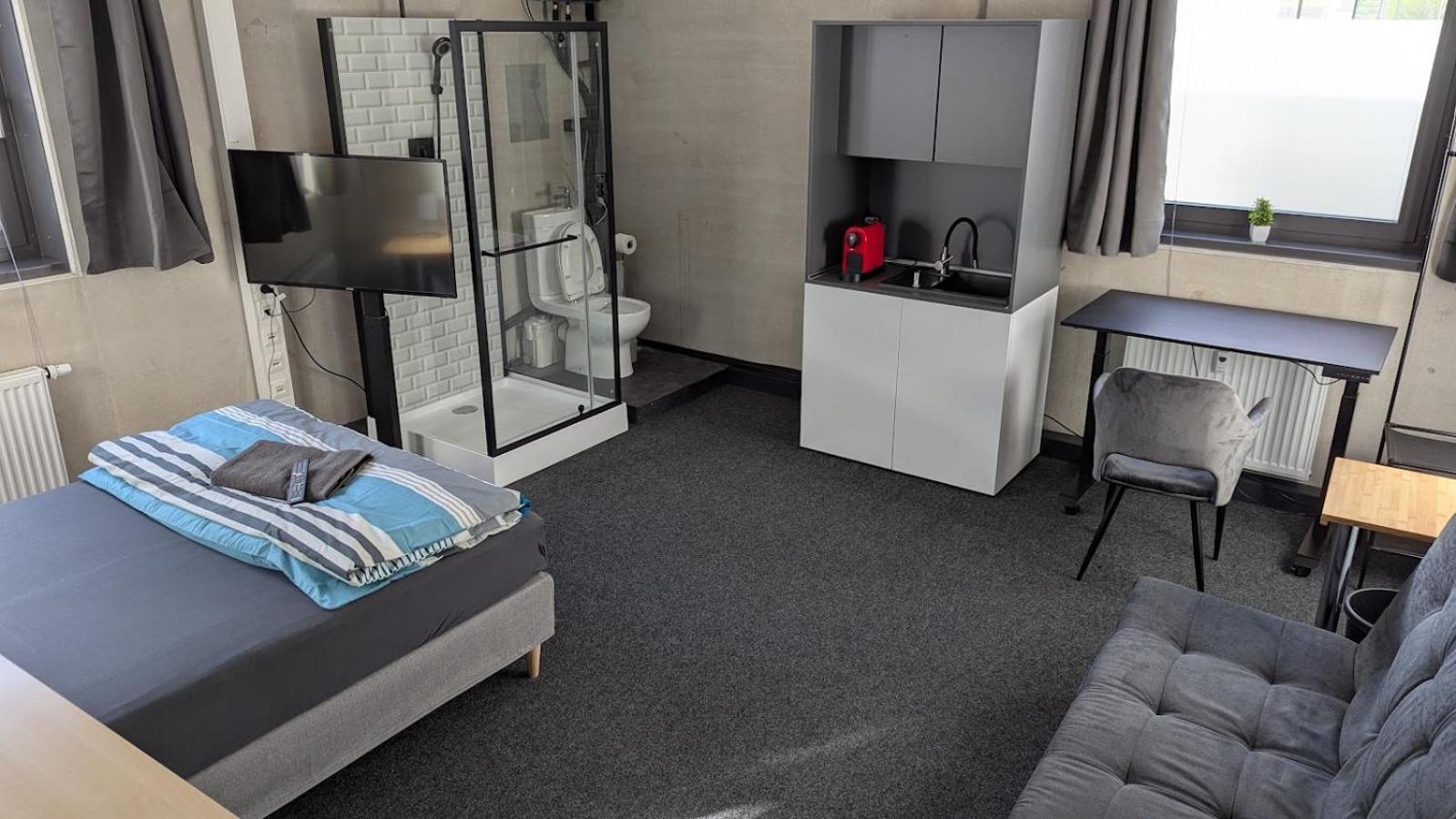 Business-Motel & 24H Selfcheckin Heimsheim ภายนอก รูปภาพ
